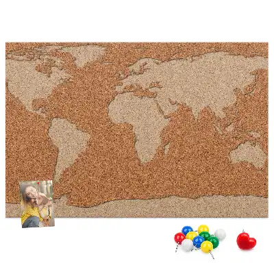 Kork-Pinnwand mit Korkstruktur in Kartenform