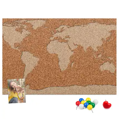 Kork-Pinnwand mit Korkstruktur in Kartenform