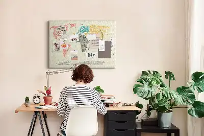 Weltkarten Korktafel mit Buchstabenmotiv