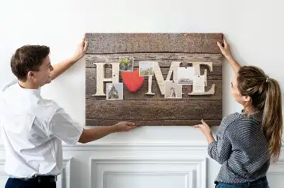 Pinnwand mit Schriftzug Home
