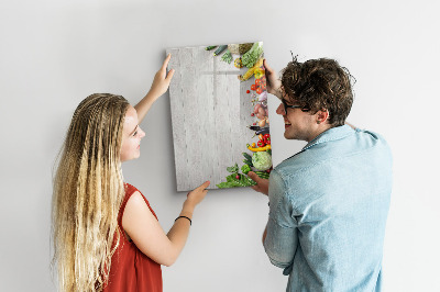 Magnettafel mit Marker Gemüse auf Holz