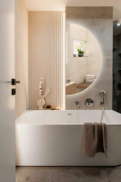 Wie wählt man einen Spiegel für sein Interieur aus? Tipps und Tricks für die perfekte Kombination